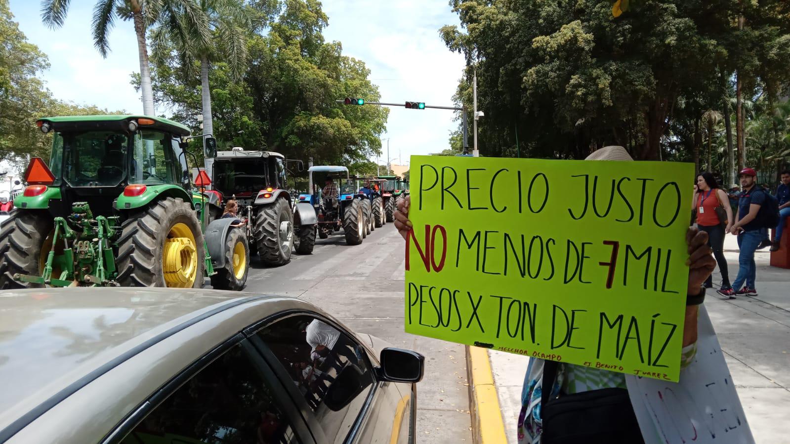 $!Productores agrícolas de Sinaloa hacen oír sus reclamos en Culiacán