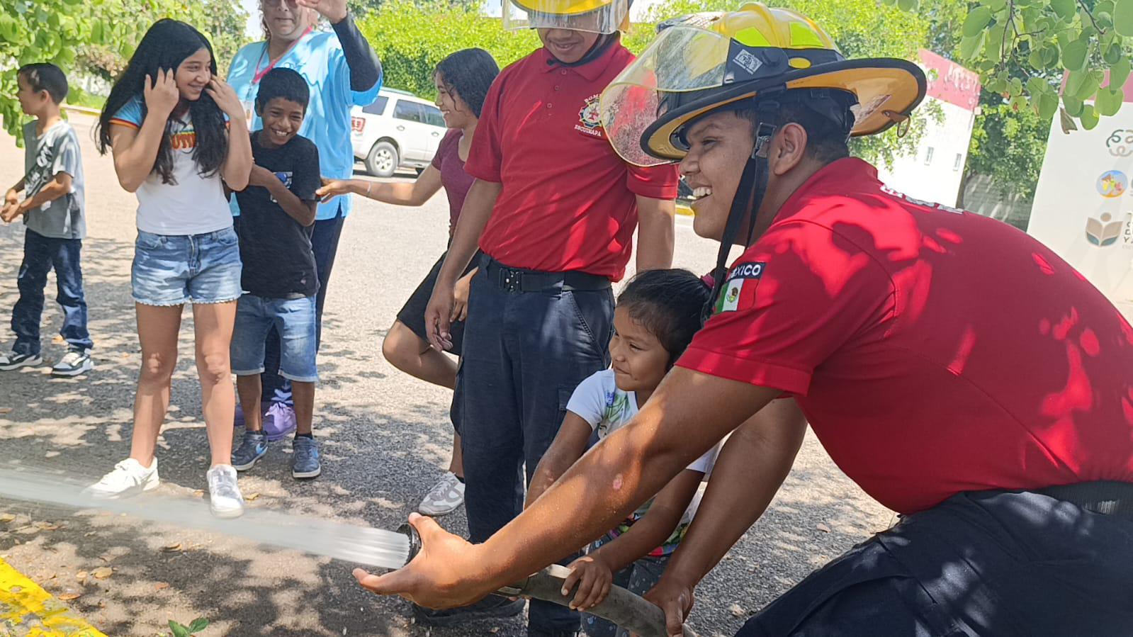 $!Una vocación desde niño le otorga a Cecilio Alberto, de Escuinapa, un reconocimiento nacional