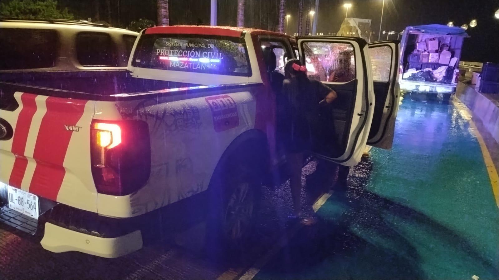 $!Lluvia nocturna causa encharcamientos en Mazatlán