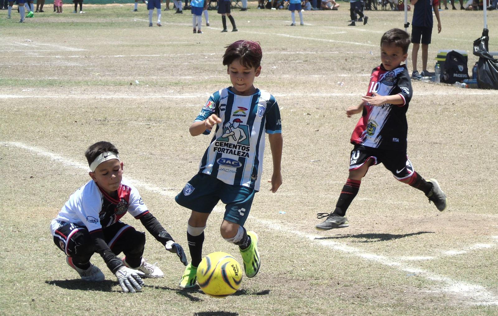 $!Dragones conquista segundo triunfo en Copa Mazatlán