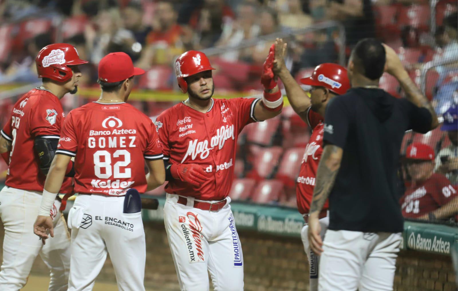 $!Venados le corta la racha ganadora a Tomateros