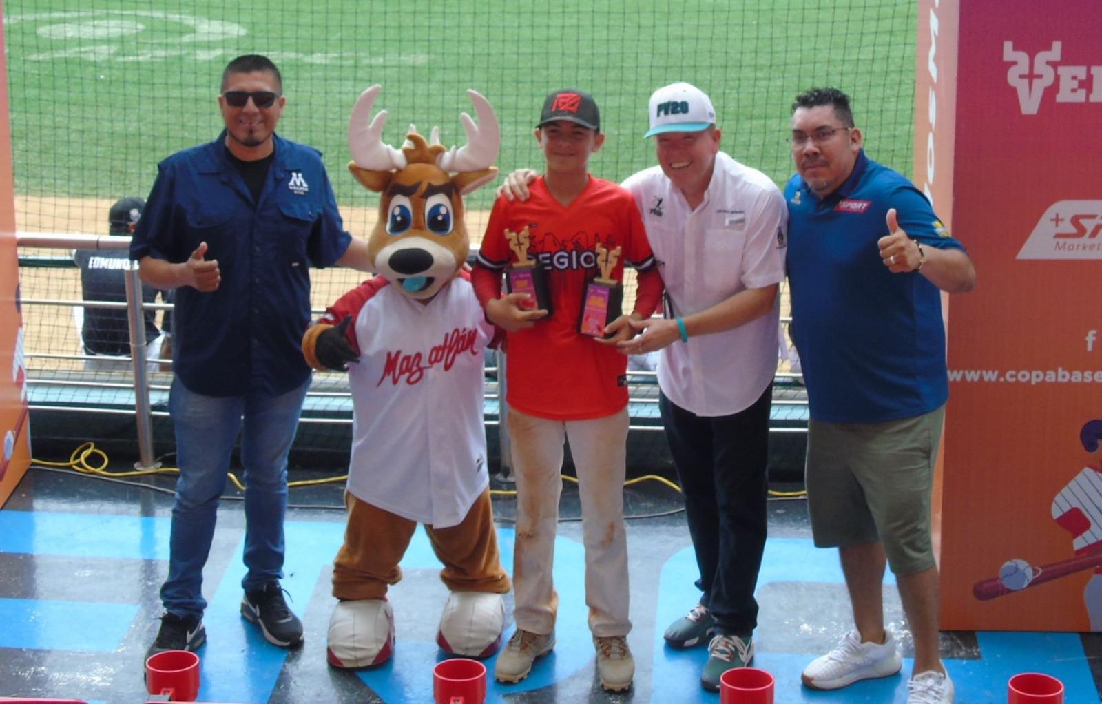 $!Ganan porteños 4 títulos en Mazatlán Baseball Tournament