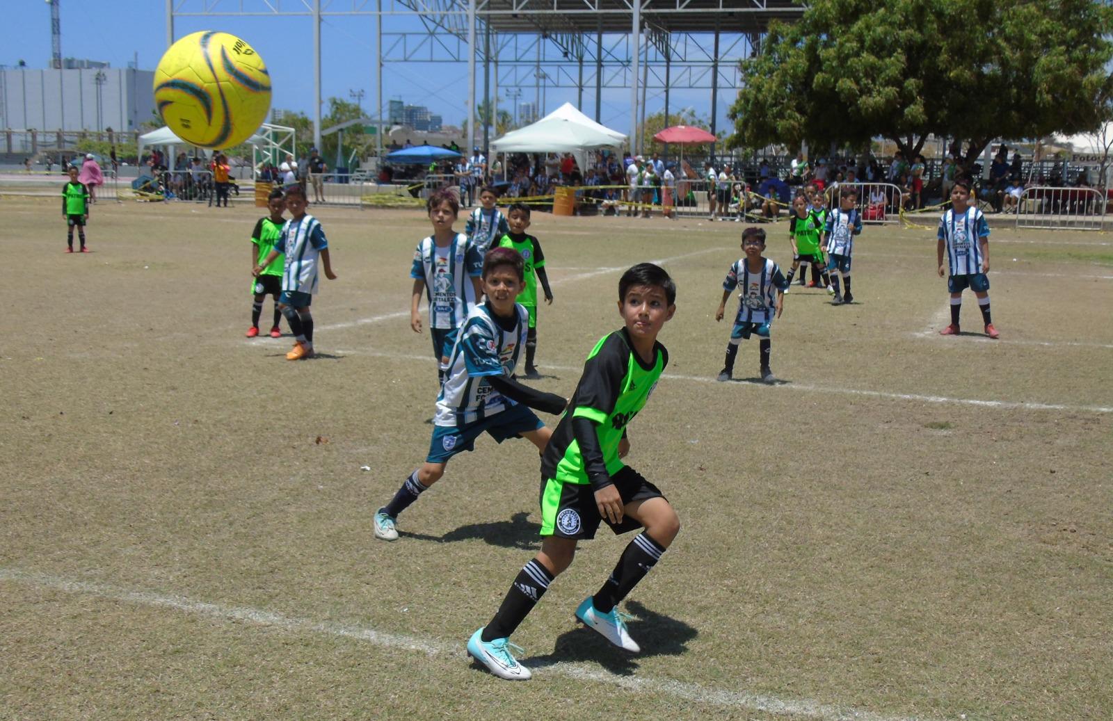 $!Equipos mazatlecos se meten a semifinales en Copa Mazatlán