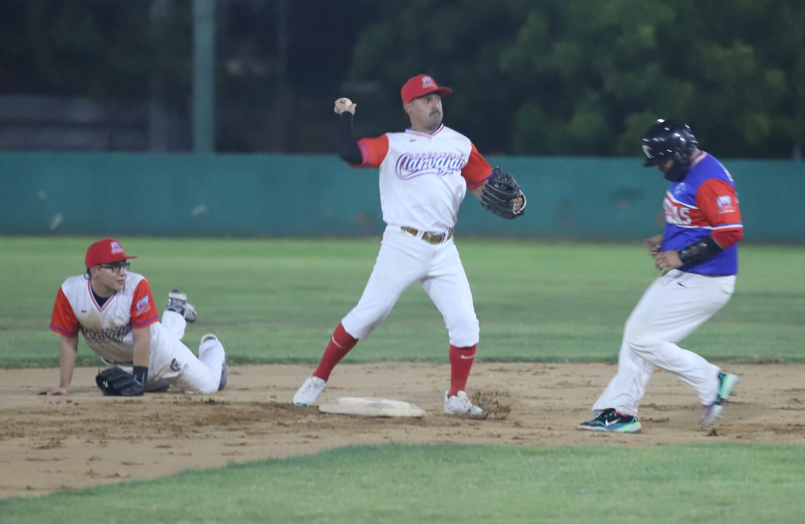 $!Ingeniería Carvajal pega primero en playoffs de Primera Fuerza