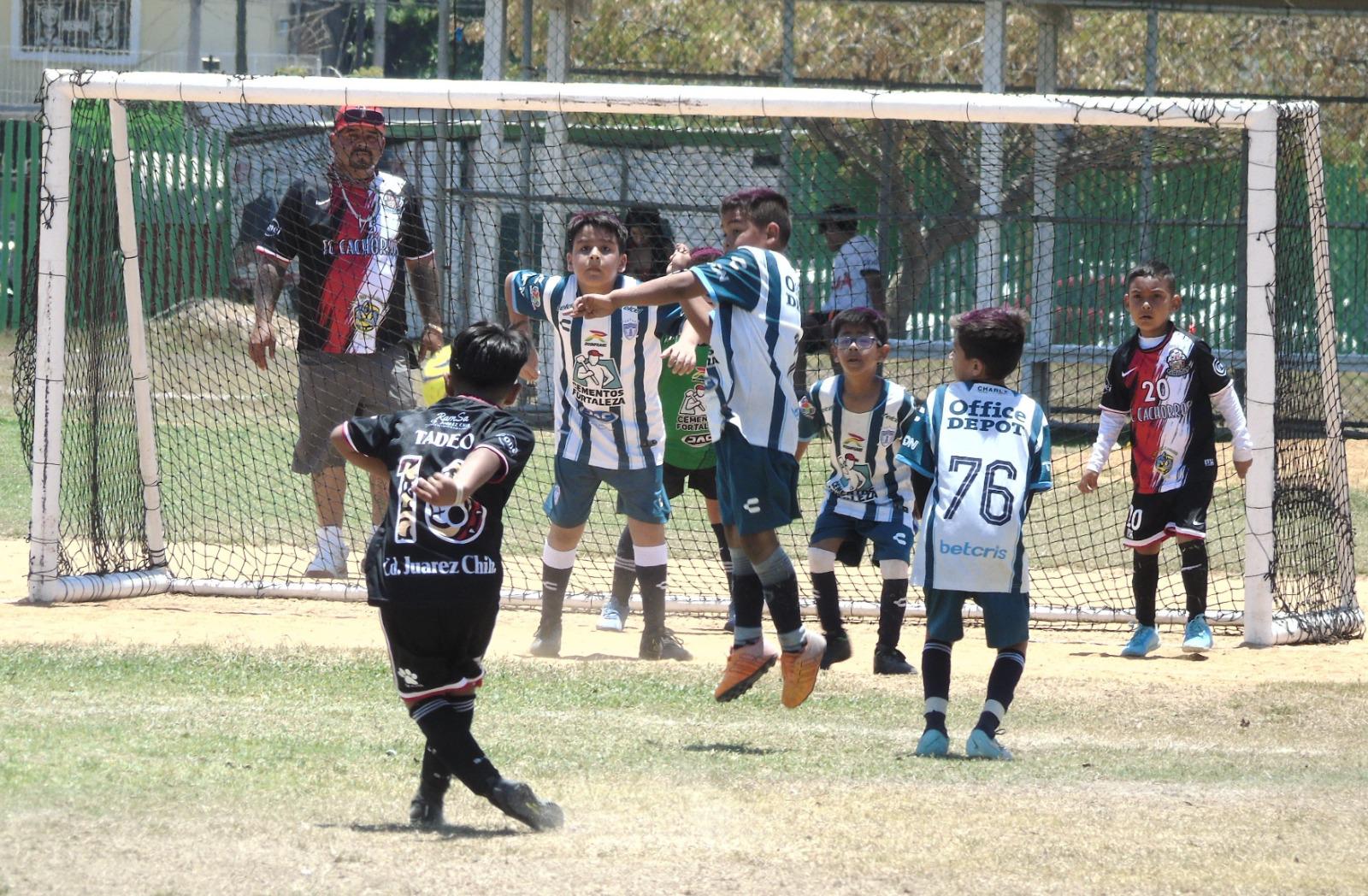 $!Dragones conquista segundo triunfo en Copa Mazatlán