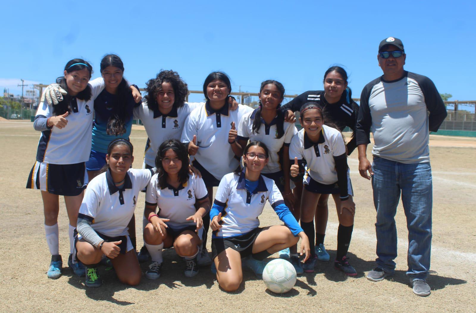 $!Se cuela Secundaria 8 a semifinales de futbol femenil de la Olimpiada Deportiva