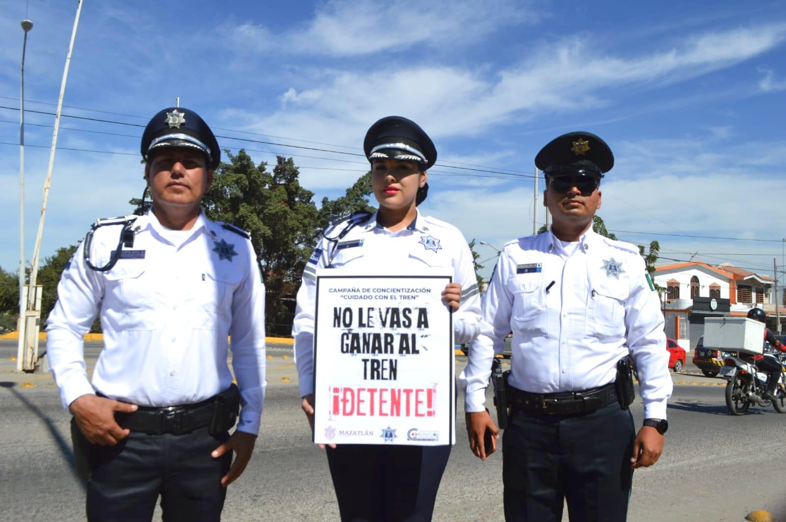 $!Buscan evitar accidentes con el tren; amplían campaña en Mazatlán