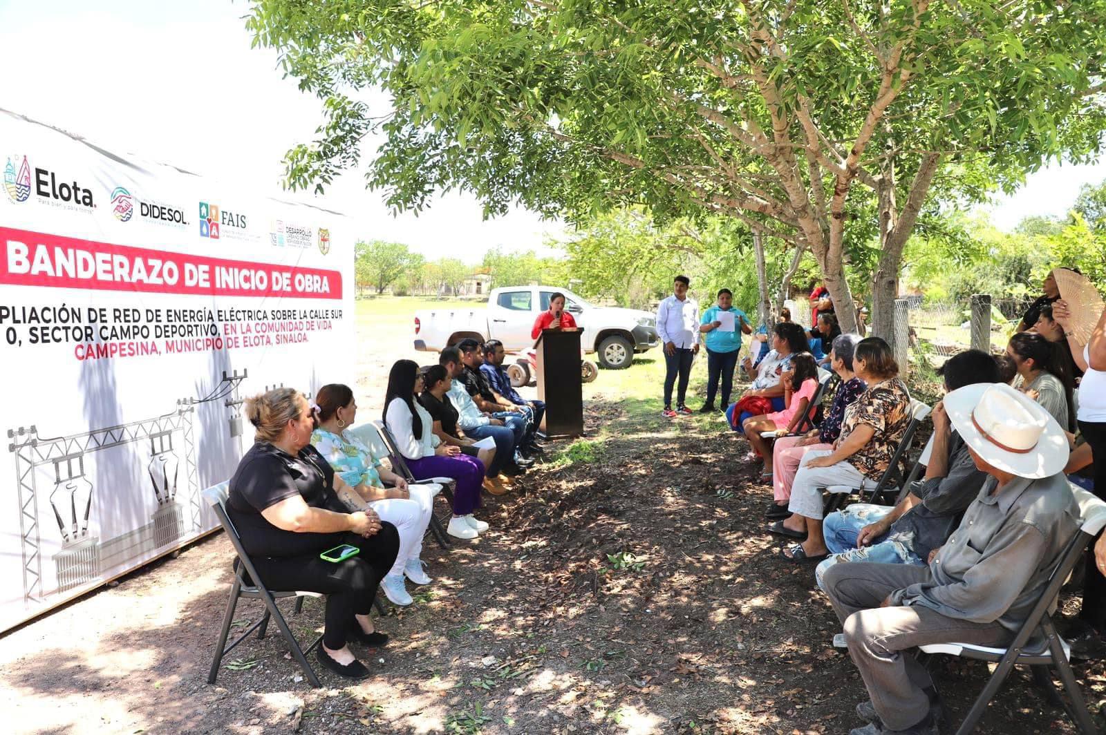 $!Inicia ampliación de red de energía eléctrica en Vida Campesina, en Elota