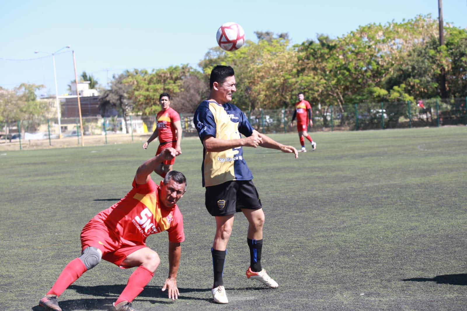 $!Es SNTE Sección 53 nuevo campeón de la Liga de Futbol Burócrata