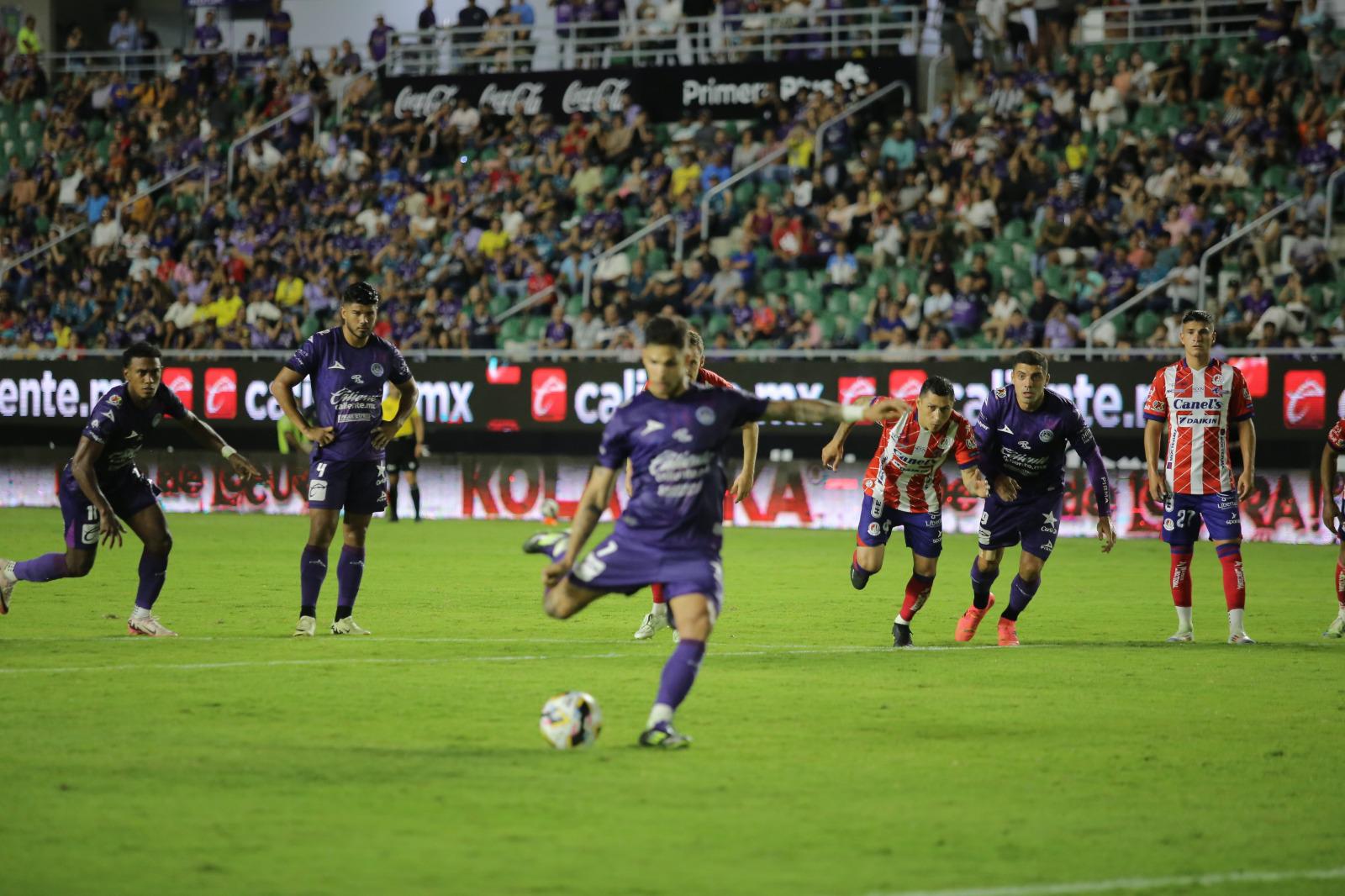 $!Mazatlán saca empate de último minuto ante Atlético de San Luis