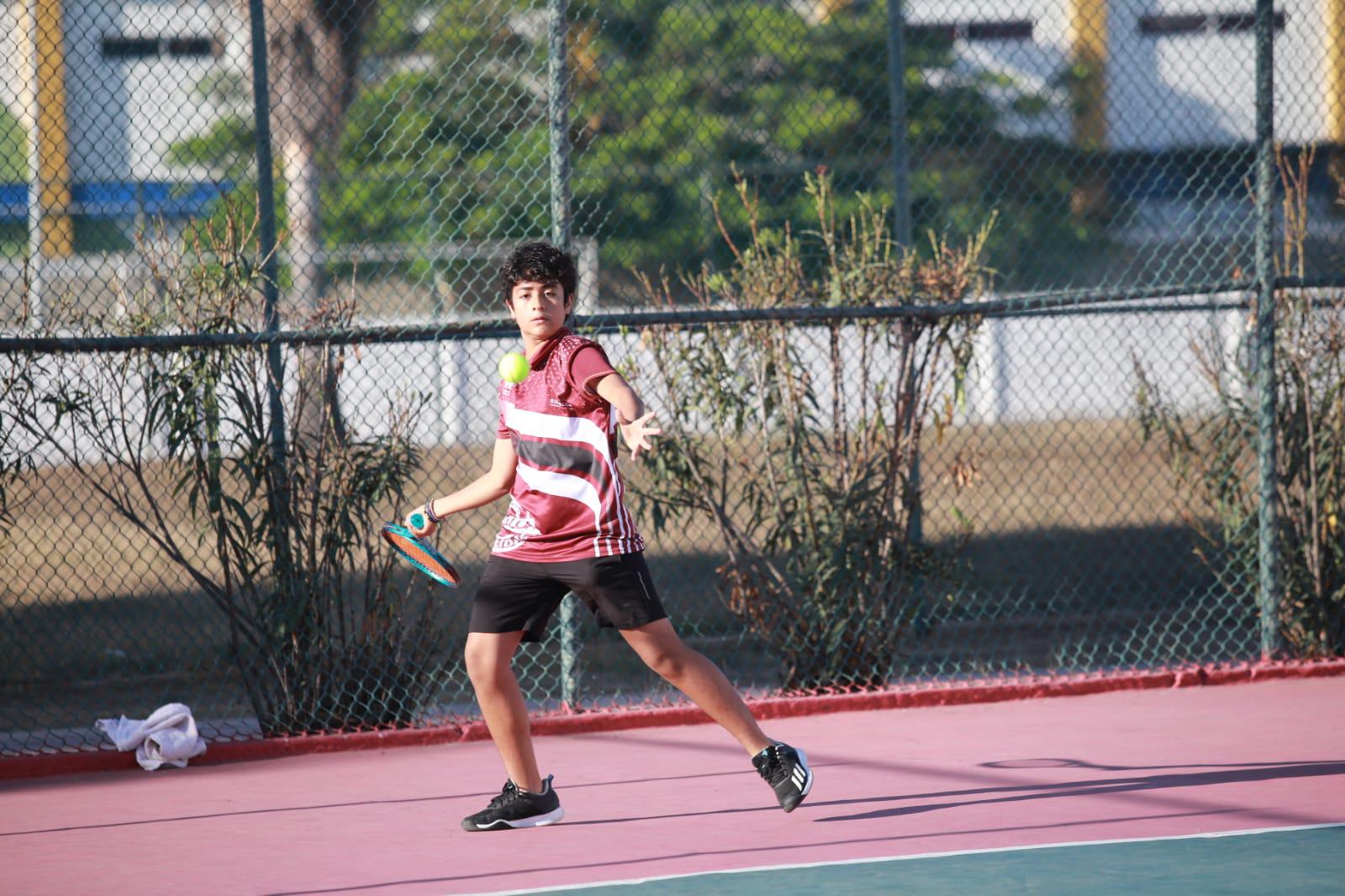 $!Poder femenino de Valdés sale avante en Tenis de Afiliación