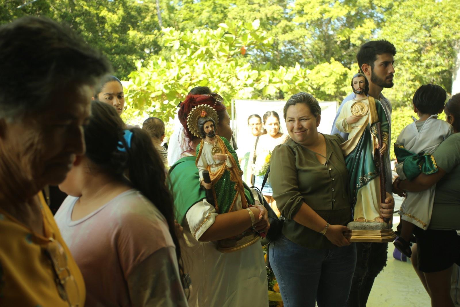 $!Con gran devoción, feligreces festejan a San Judas Tadeo en Mazatlán