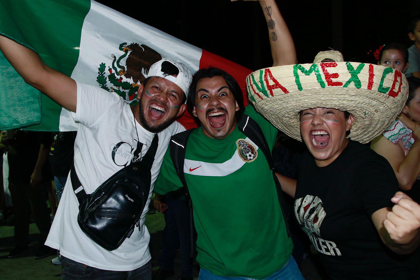 $!Gritan sinaloenses ¡Viva México! con Edén Muñoz en Culiacán
