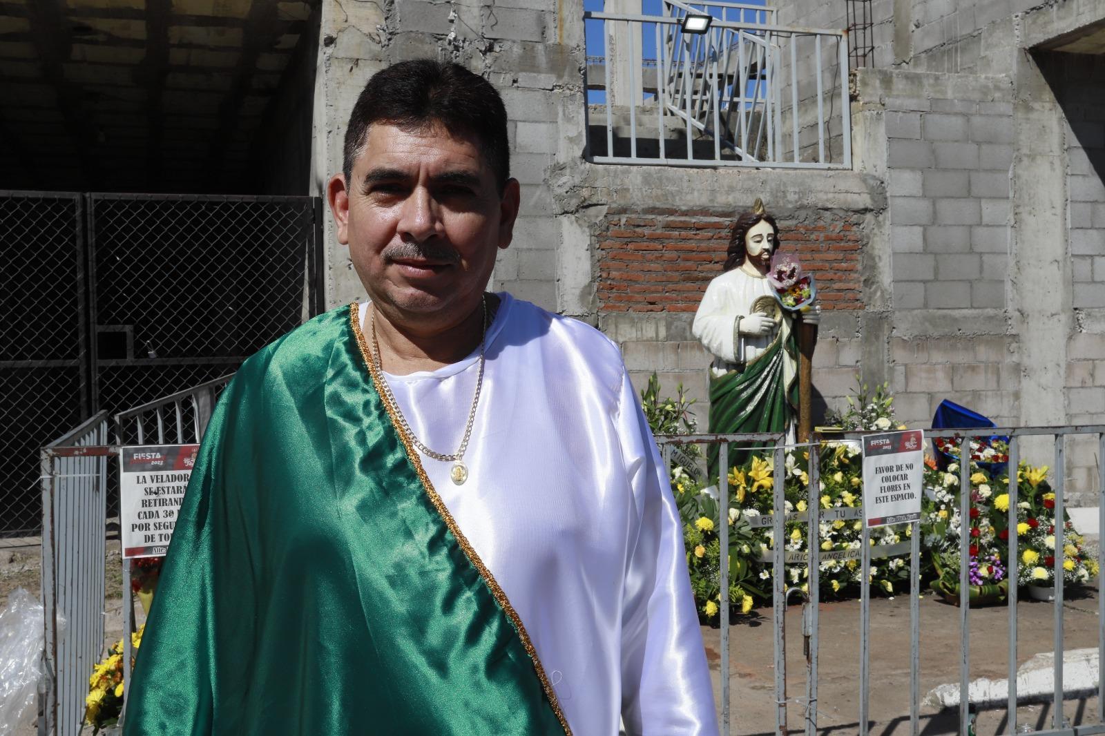 $!Sinaloenses agradecen a San Judas Tadeo por milagros concedidos