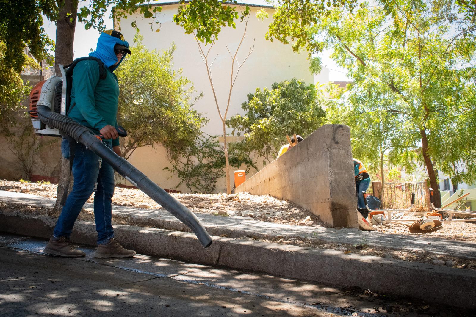 $!Ayuntamiento de Culiacán atiende peticiones de colonos de Cañadas