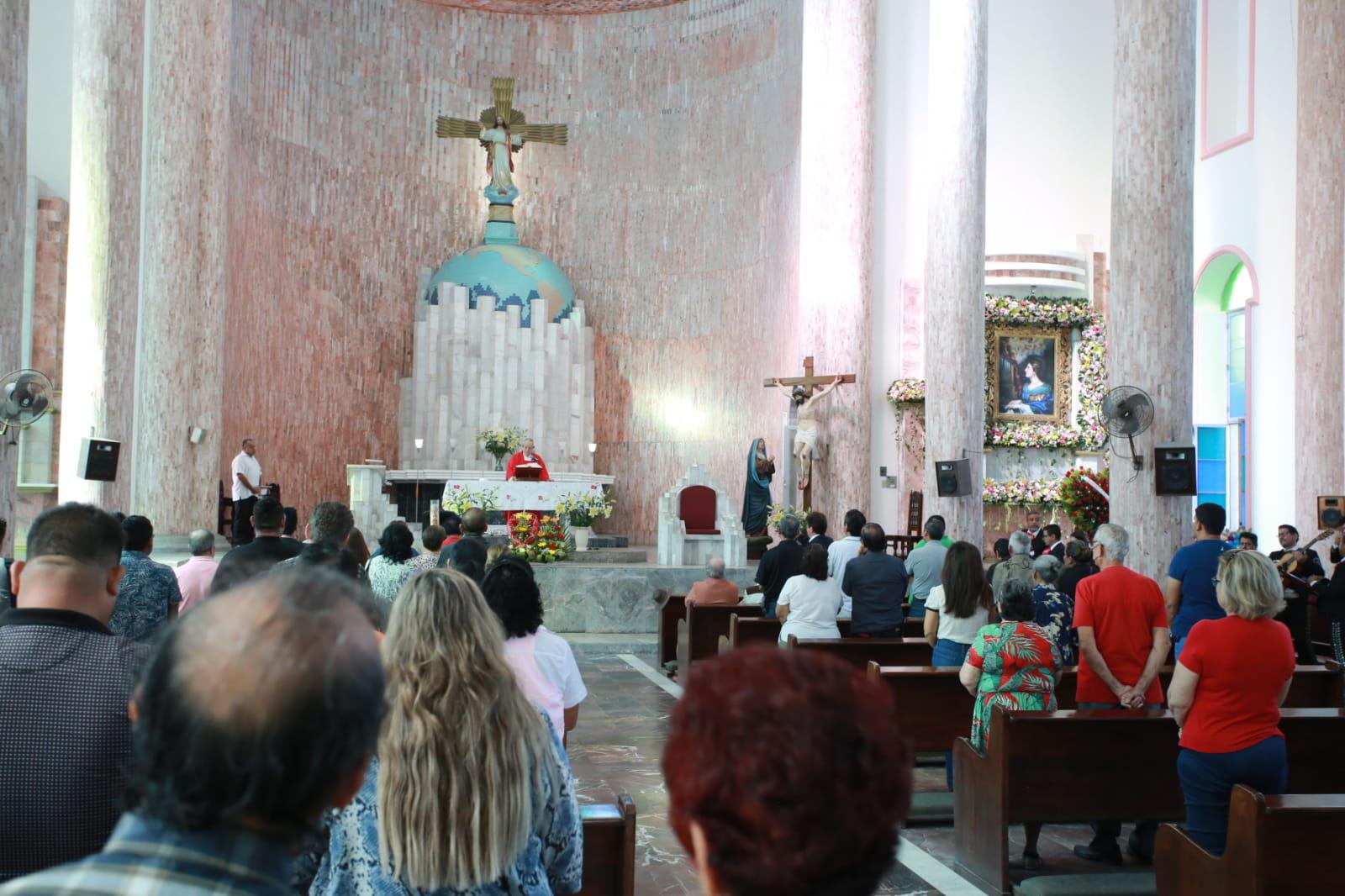 $!Celebran músicos de Mazatlán a Santa Cecilia; le piden salud y trabajo