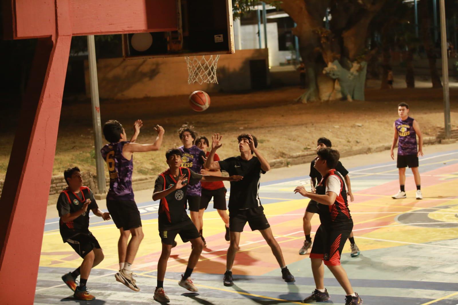 $!Salud Visual lleva buen paso en Baloncesto, en Ciudades Hermanas