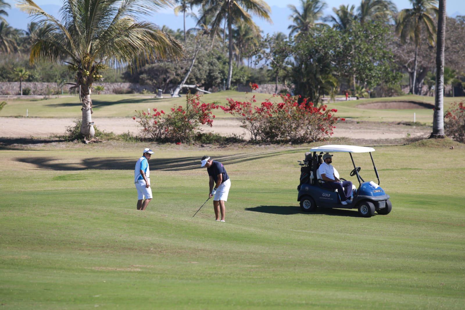 $!Bertín Ángeles es la figura del Torneo de Golf de Beneficencia de Estrella del Mar