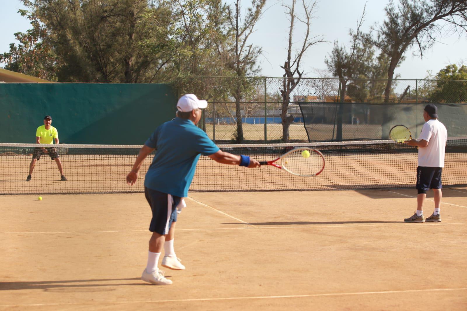 $!Marcan diferencia Lizárraga y Ríos en Torneo del Día del Padre