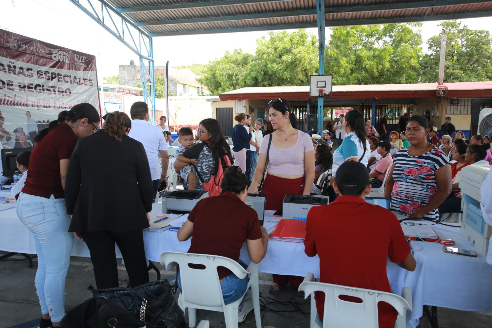 $!Realizan jornada de registro gratuita en la colonia Urías, en Mazatlán