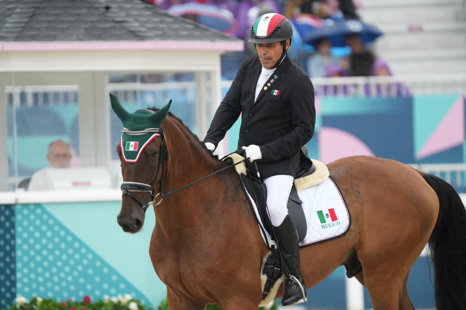 $!Sin suerte, cabalga Ignacio Treviño en terreno paralímpico de París 2024