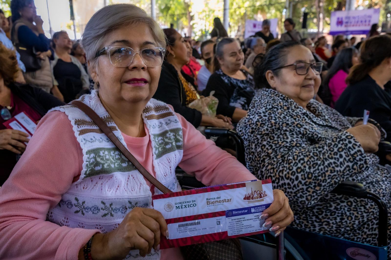 $!Entregan en Sinaloa tarjetas del programa Programa Pensión para Mujeres Bienestar