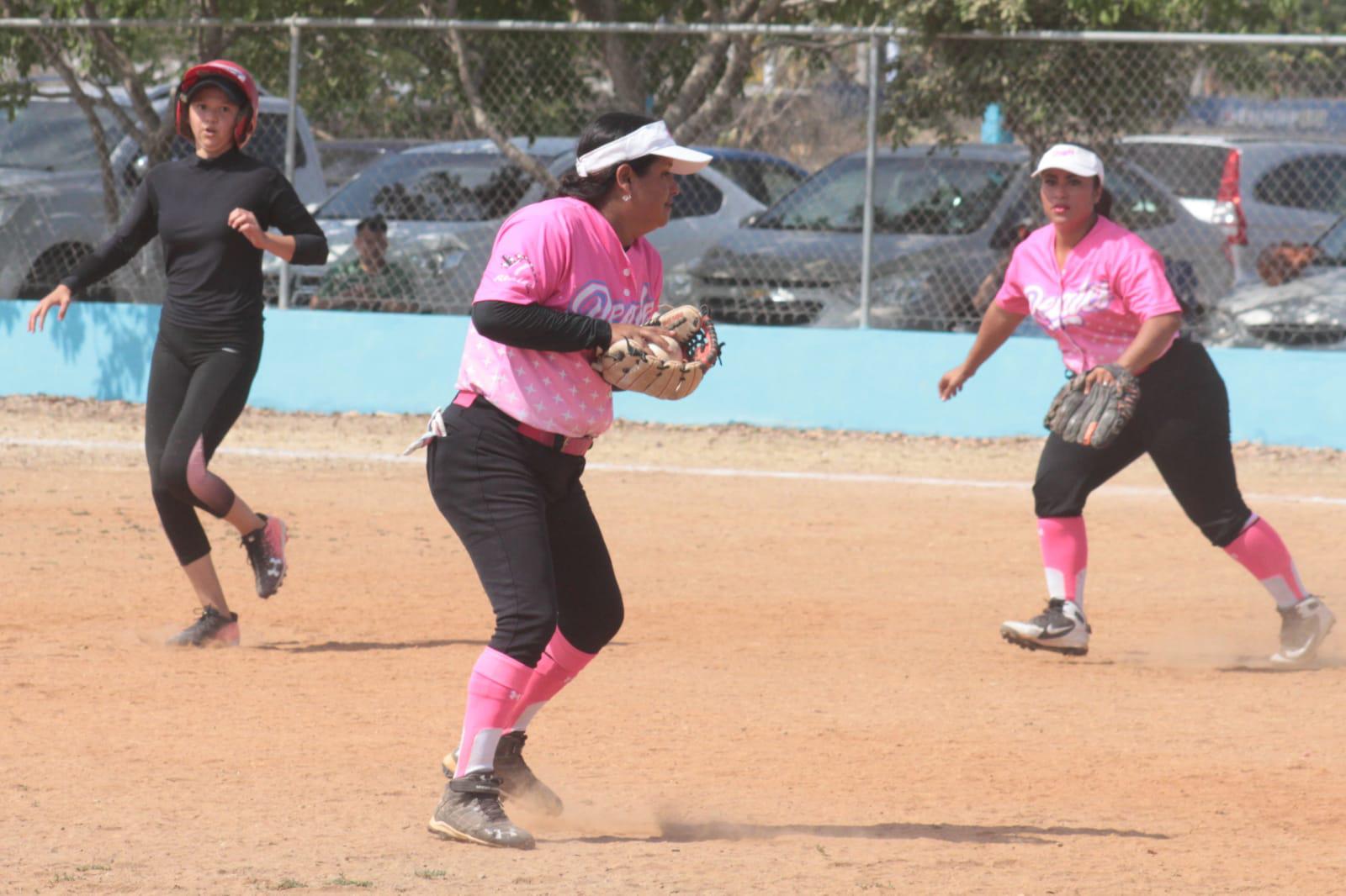 $!Las Reales son las reinas de la Liga de Softbol Femenil Novatas del Chololos