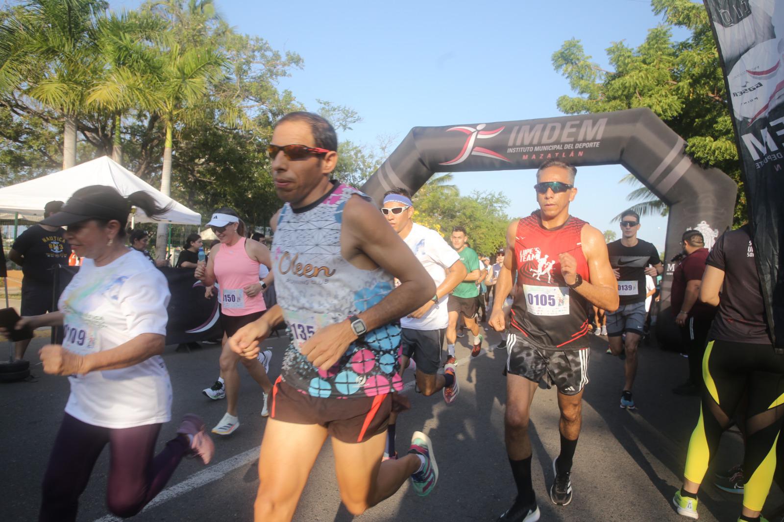 $!Se unen más de 600 a la Caminata por el Día Mundial de la Parálisis Cerebral, en Mazatlán