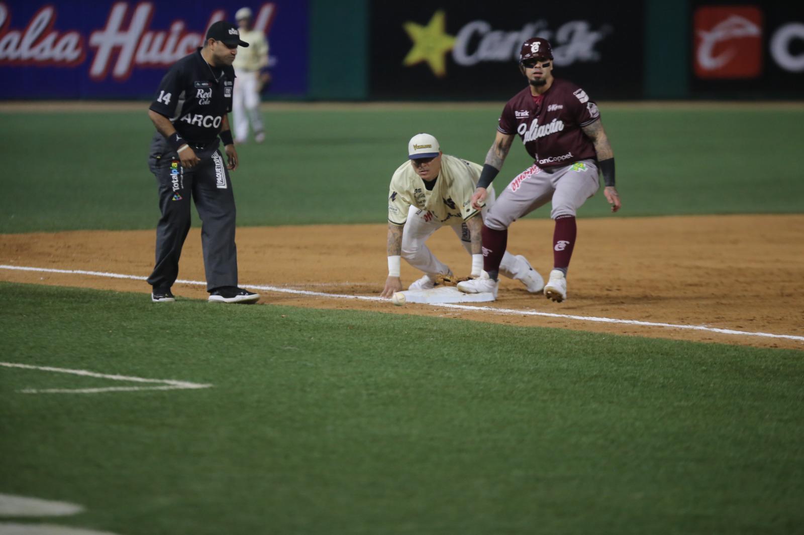 $!Venados saca dramático triunfo y se mantiene con vida ante Tomateros