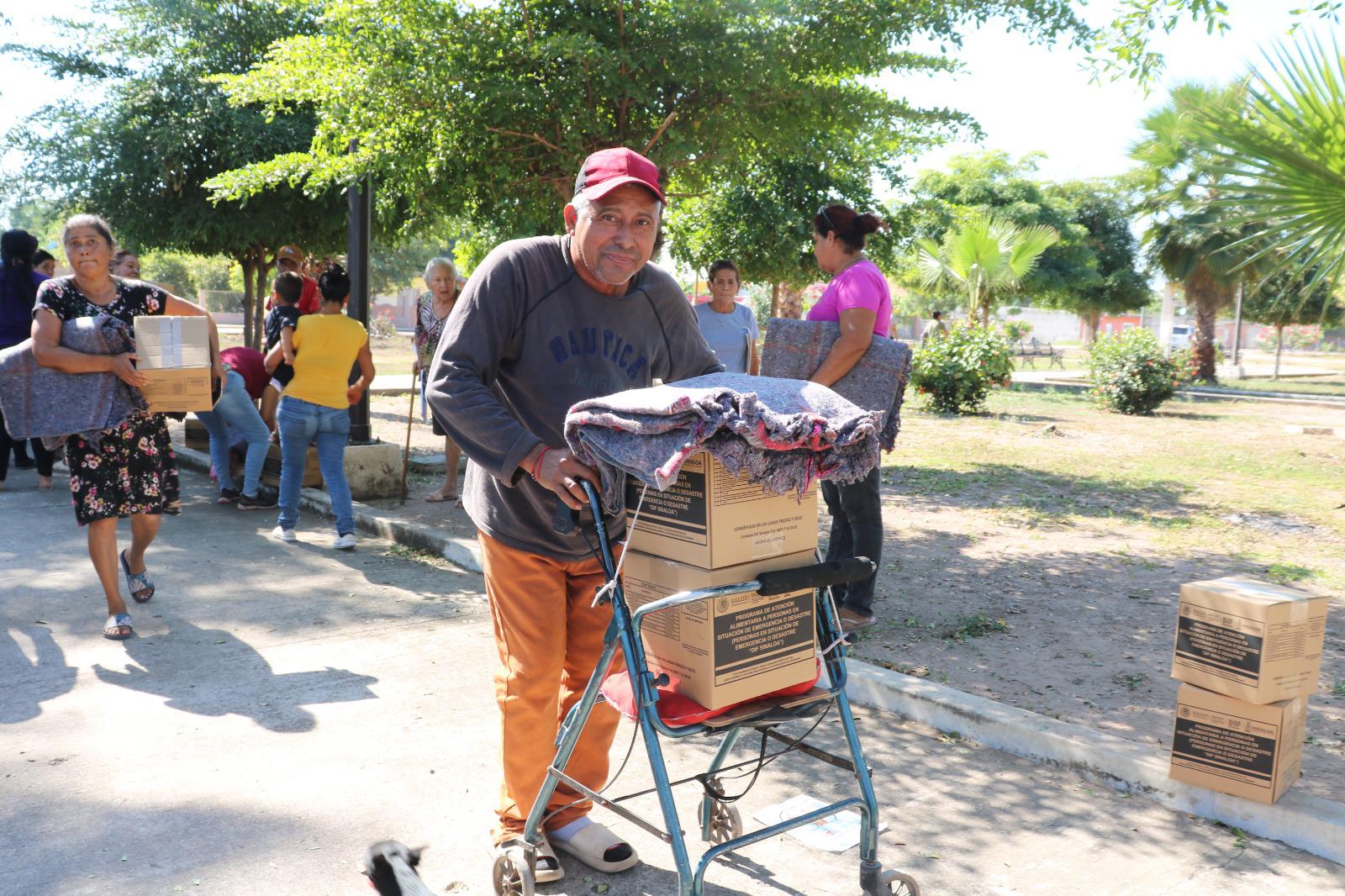 $!Llevan alegría y juguetes a niños y niñas de comunidades de Escuinapa