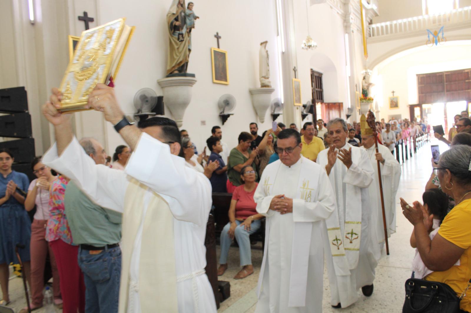 $!Obispo llama a fieles de la Virgen del Rosario a fomentar el respeto al prójimo