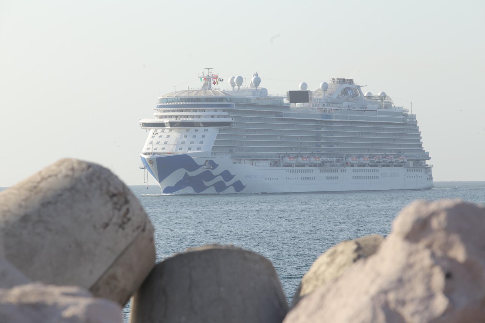 $!Llega al puerto el crucero Discovery Princess con 3 mil 706 pasajeros