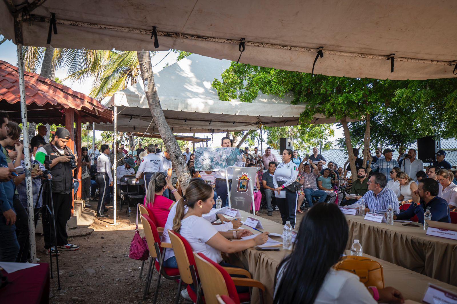 $!Realizan peticiones ciudadanos de La Cospita en Cabildo Abierto, en Culiacán