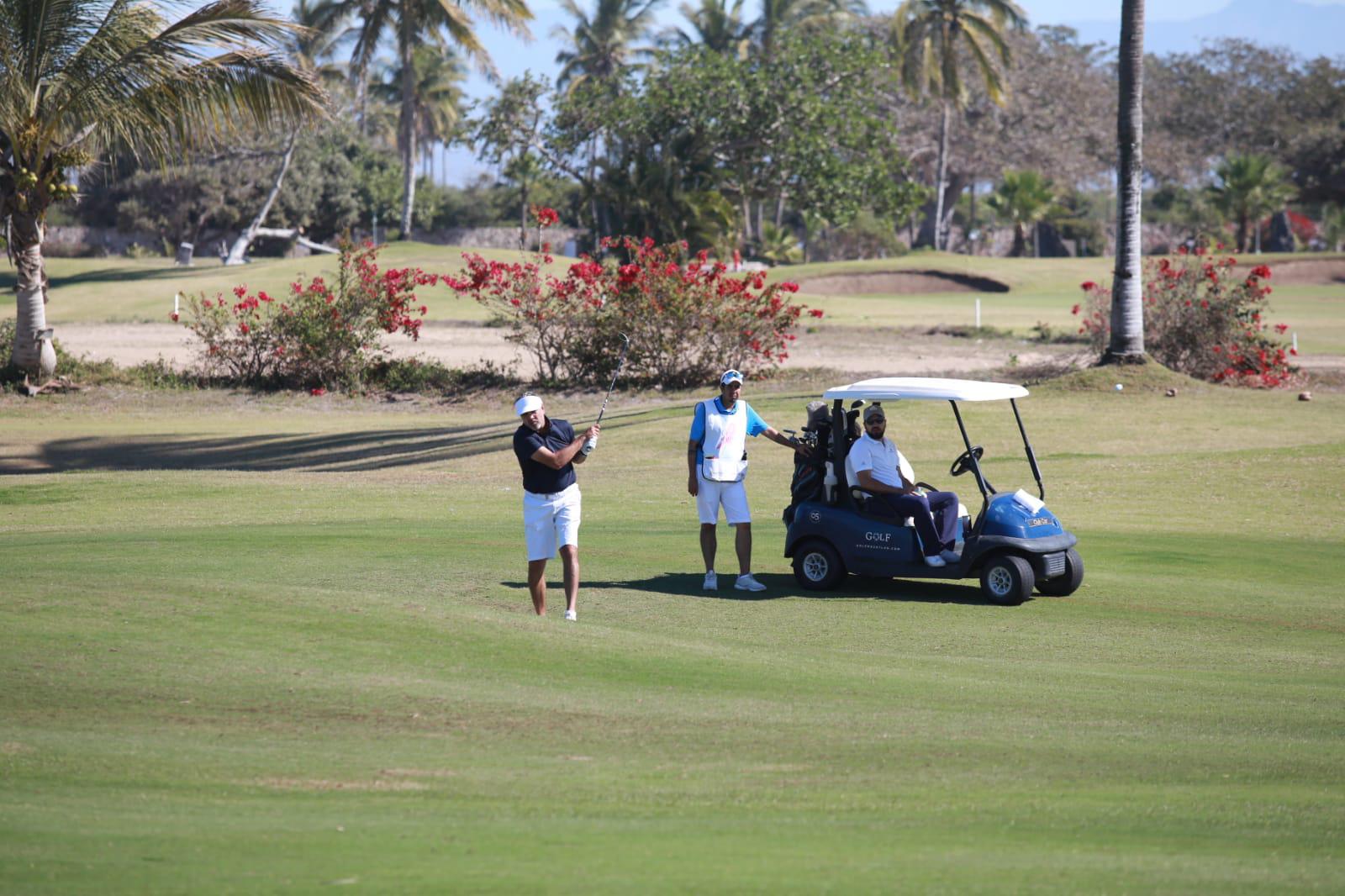 $!Bertín Ángeles es la figura del Torneo de Golf de Beneficencia de Estrella del Mar