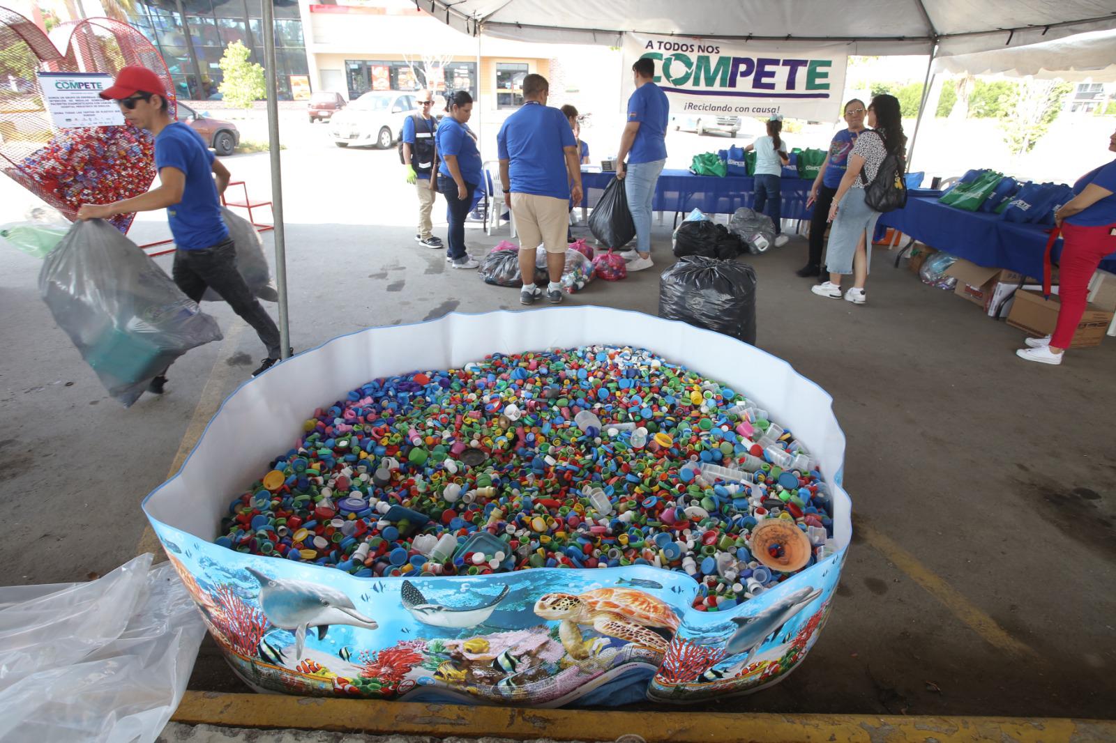 $!Celebran el Trenzatapatón en Mazatlán; buscan recolectar 200 trenzas y una tonelada de tapitas