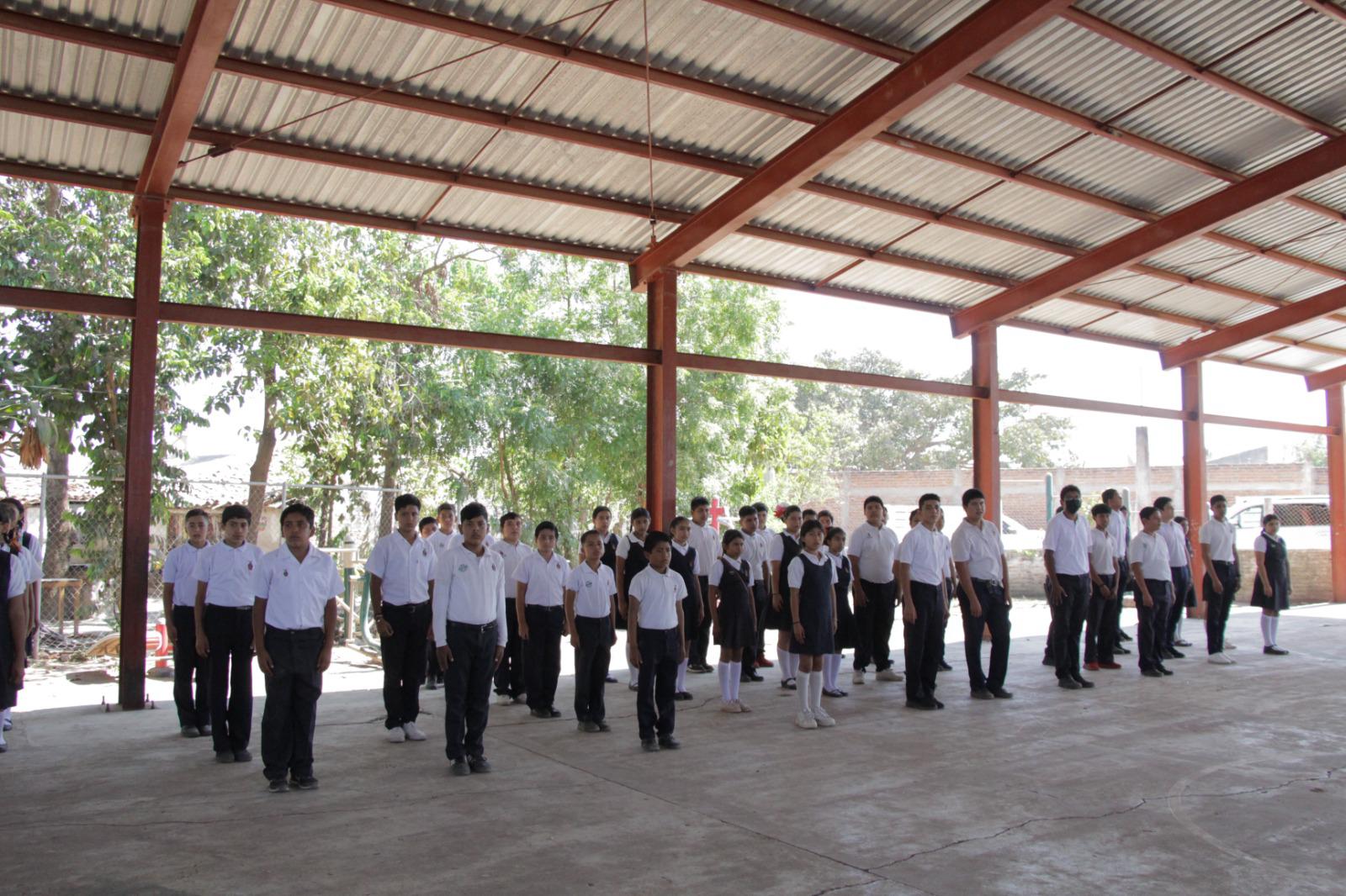 $!Dan banderazo de inicio de construcción de barda perimetral de secundaria en Potrerillos, Rosario