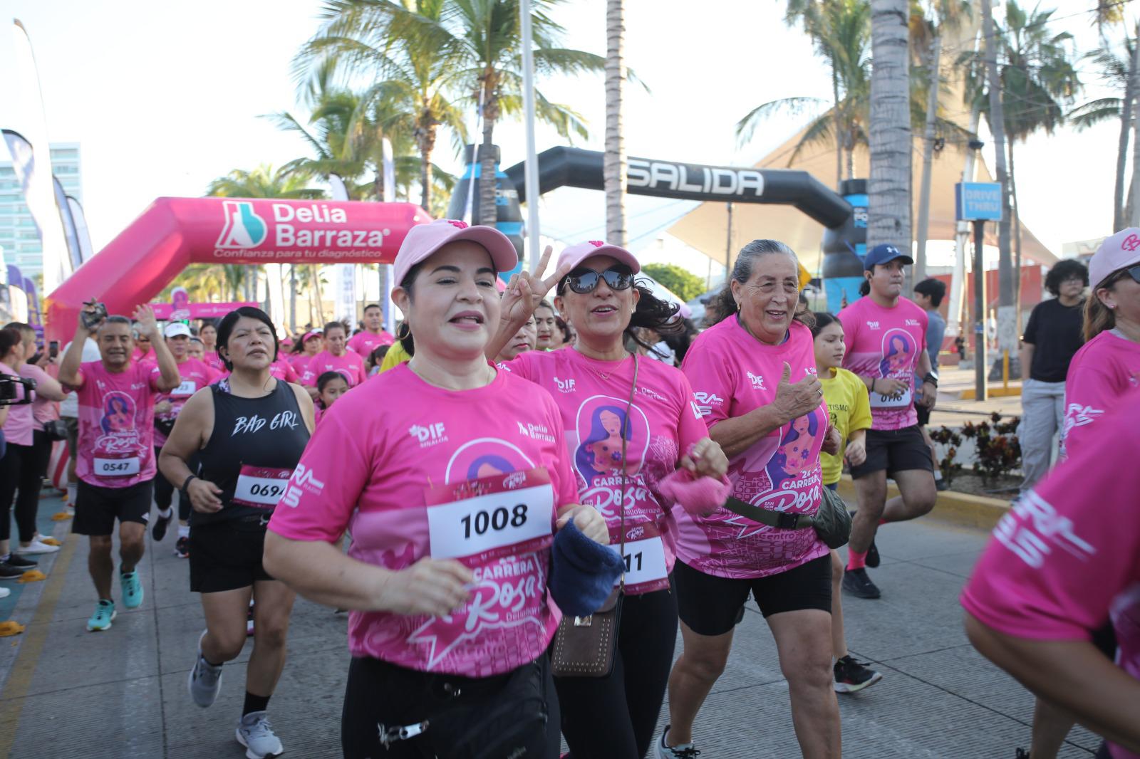 $!Multitudinaria asistencia forma parte de la Carrera Rosa, en Mazatlán