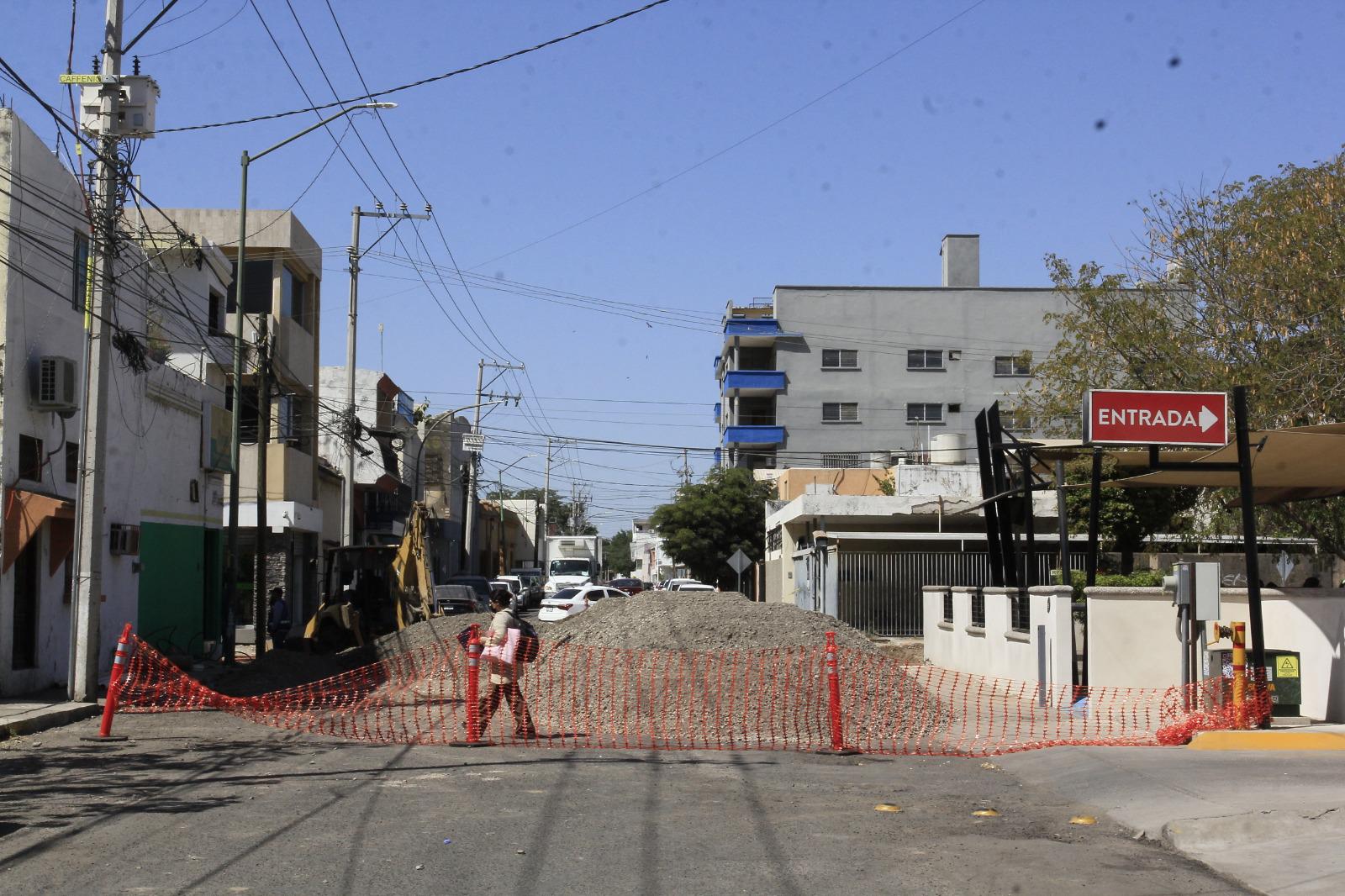 $!Aseguran comerciantes que ‘ni avisaron’ de obras en Centro de Culiacán