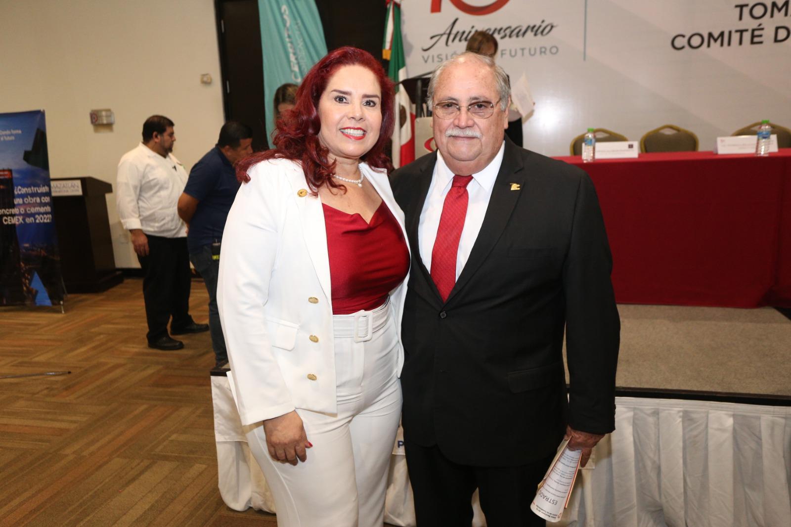 $!Perla Ivonne Silva de Trewartha y Guillermo Trewartha Domínguez.