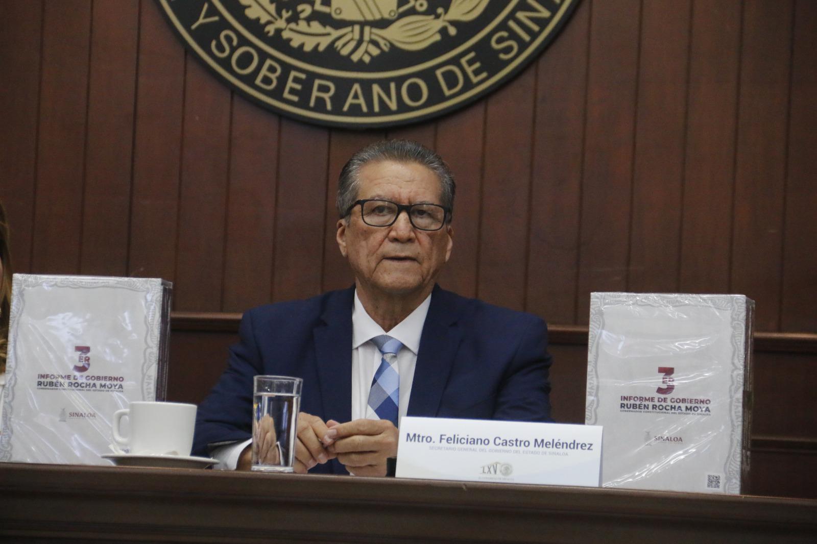 $!Entrega Gobierno de Sinaloa Tercer Informe de Labores de Rocha Moya al Congreso del Estado