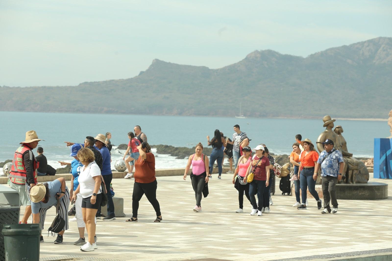 $!Turistas siguen llegando a Mazatlán pese a la cuesta de enero