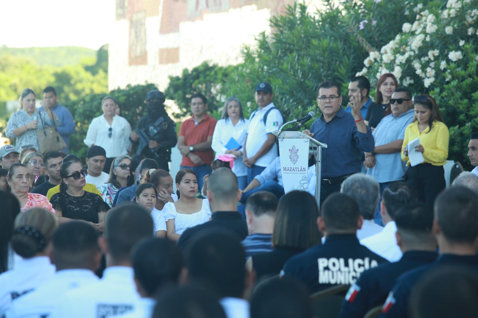 $!Partirán de Mazatlán 56 cadetes más a la Universidad de la Policía de Sinaloa