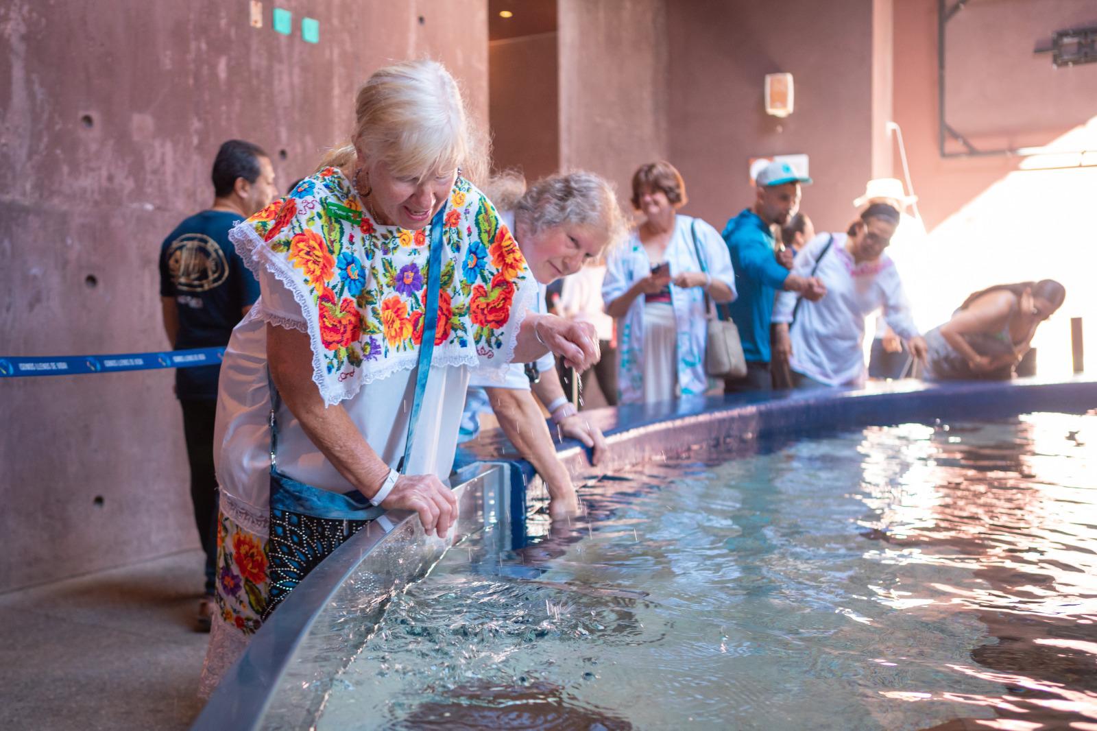 $!Congresistas de la FCCA disfrutan del Gran Acuario Mazatlán