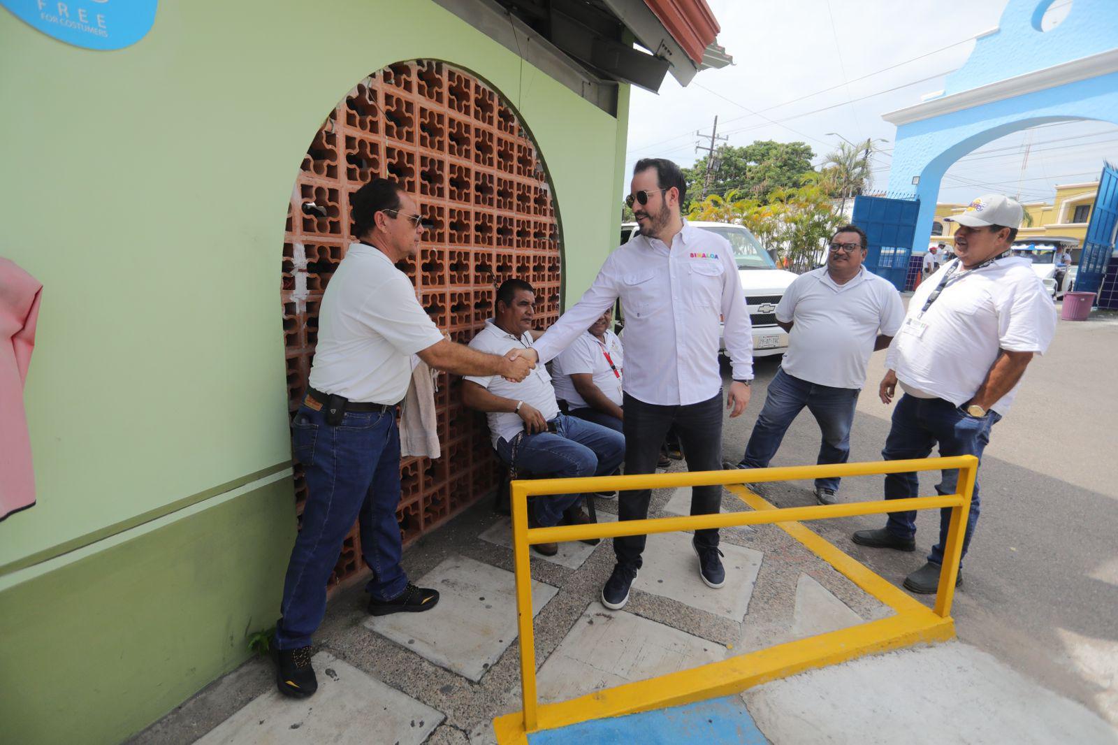 $!Confían navieras en Mazatlán; llegan más 8 mil turistas y tripulantes en dos cruceros este martes: Sectur