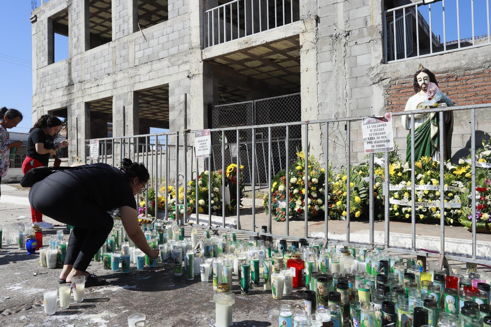 $!Sinaloenses agradecen a San Judas Tadeo por milagros concedidos