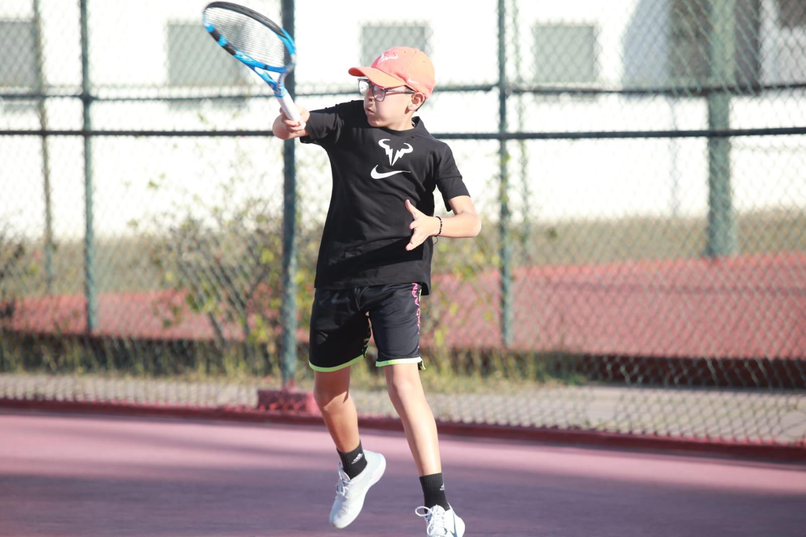 $!Poder femenino de Valdés sale avante en Tenis de Afiliación