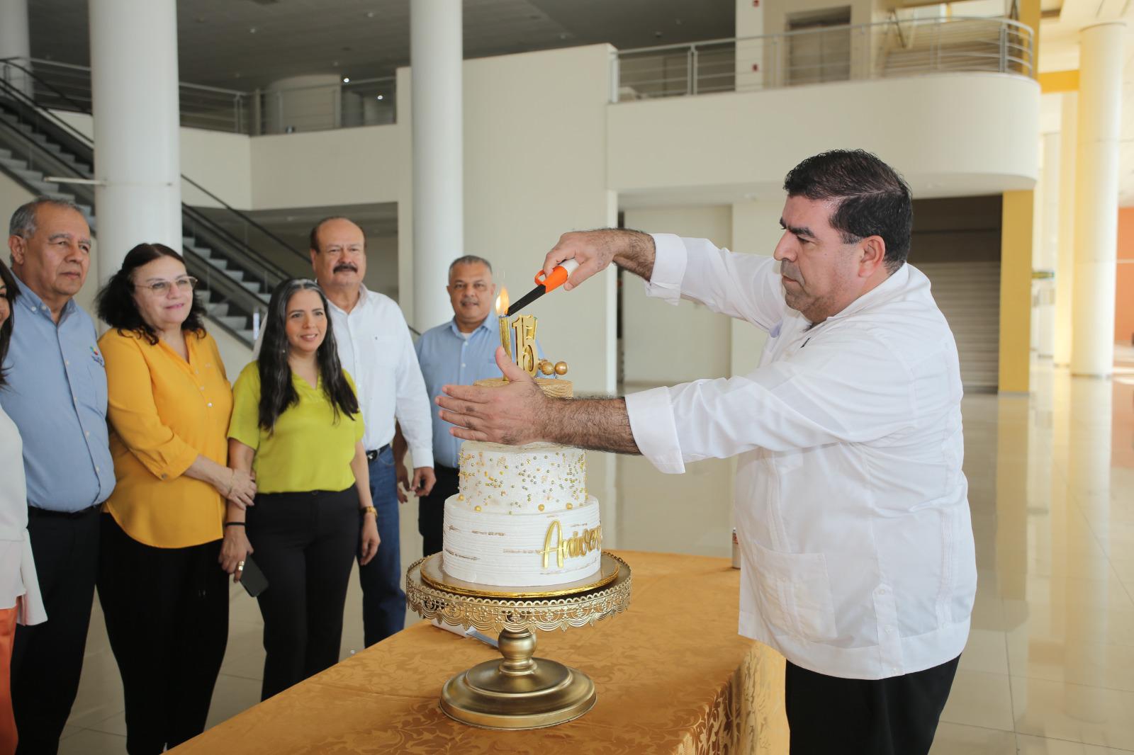 $!Celebra el Centro de Convenciones de Mazatlán 15 años de eventos