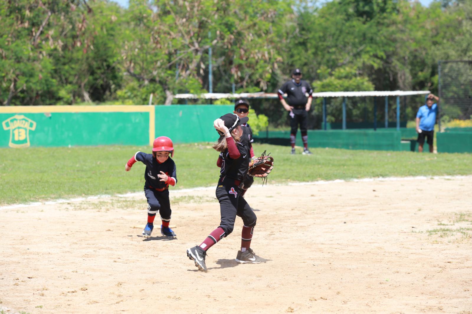 $!Sufre en debut el anfitrión Liga Quintero en Nacional Escuelita