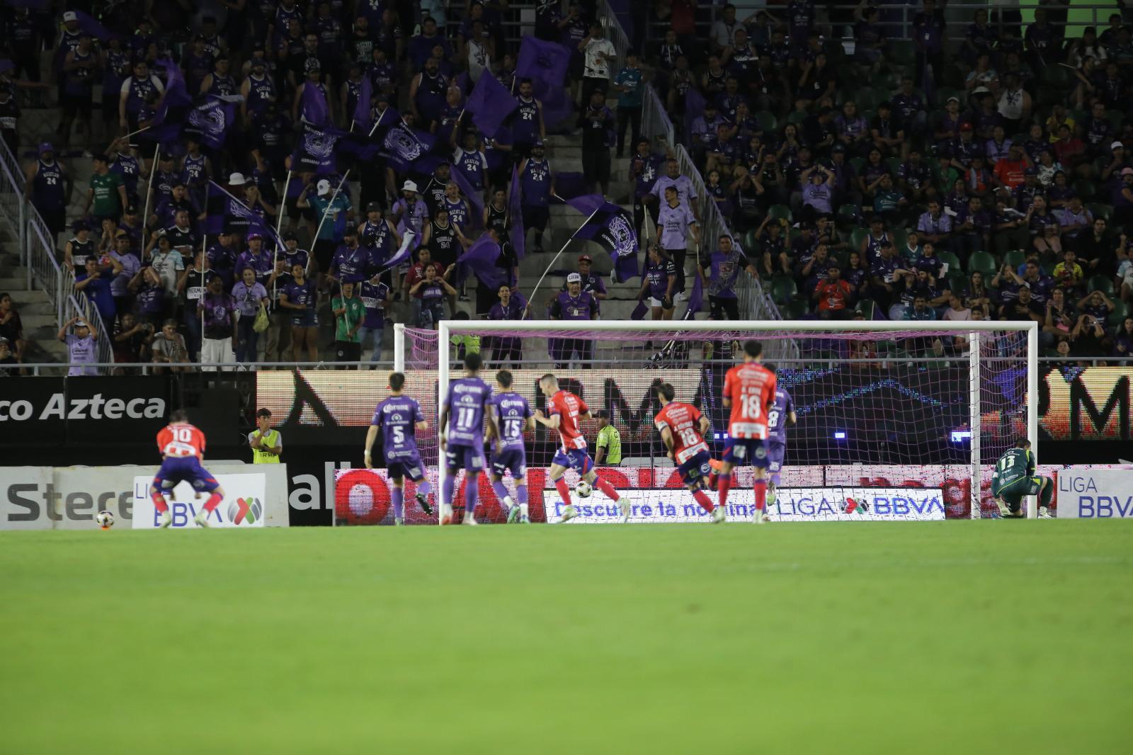 $!Mazatlán saca empate de último minuto ante Atlético de San Luis