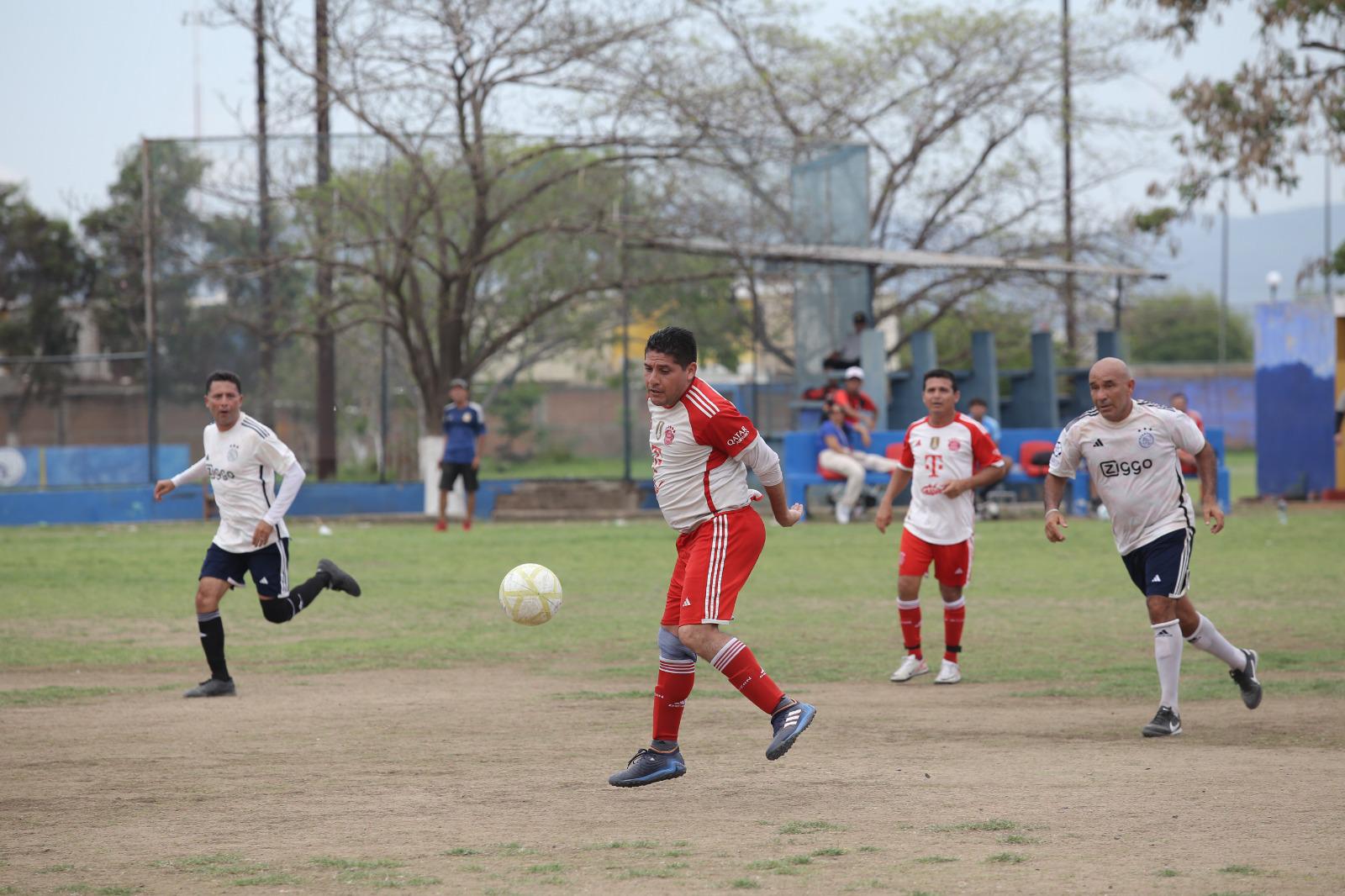 $!Saldrán por título en Liga de Futbol Golden Máster